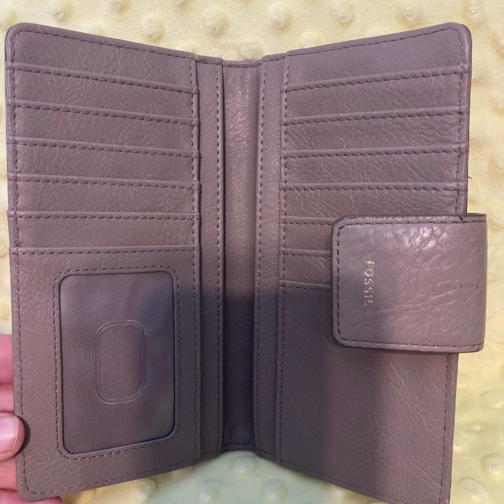 Fossil - Picture 3 of 5